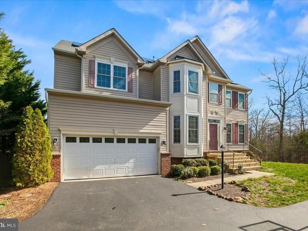 9141 AUTUMN GLORY LANE, BRISTOW, VA 20136