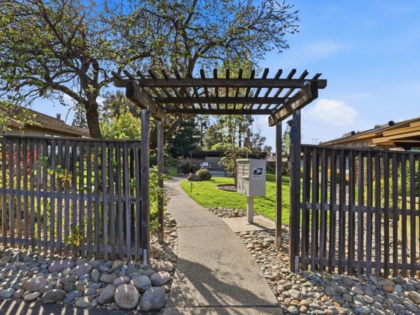 5354 Angelina Ave, Carmichael, CA 95608