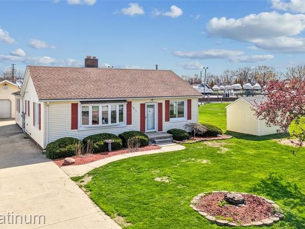 7811 Alexandria Drive, Ira Twp, MI 48023