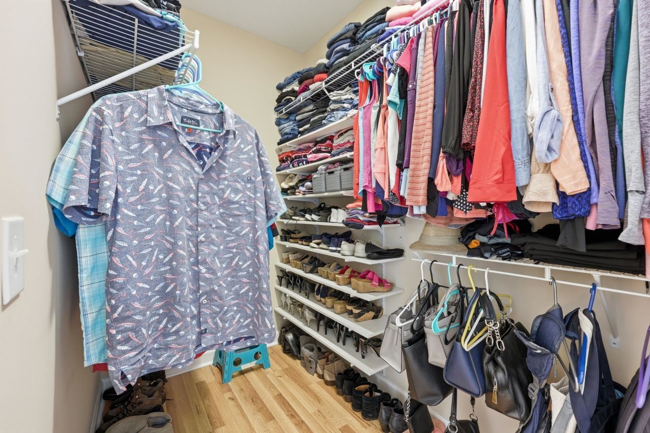 122 Oyster Bay Dr. Photo 31