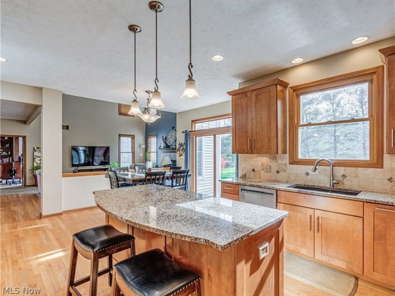 21821 Woodfield Trail, Strongsville, OH 44149 Photo 16