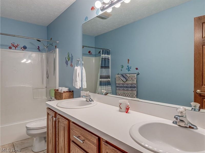 21821 Woodfield Trail, Strongsville, OH 44149 Photo 33