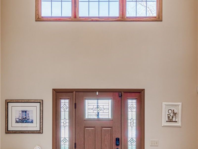 21821 Woodfield Trail, Strongsville, OH 44149 Photo 5