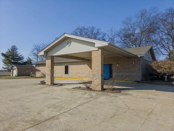 2103 W 9th Street, Mount Carmel, IL 62863