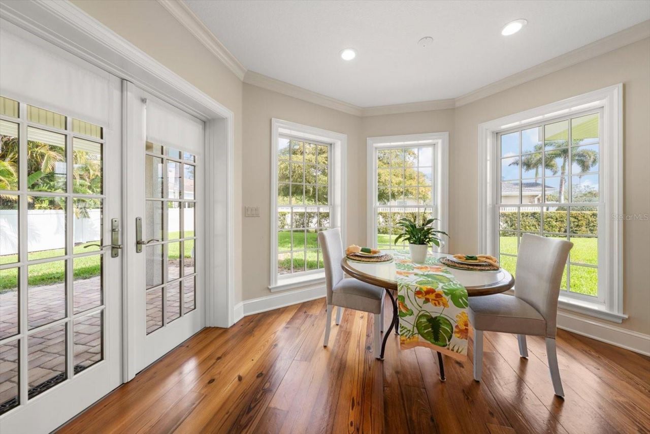 1205 Palm View Avenue, Belleair, FL 33756 Photo