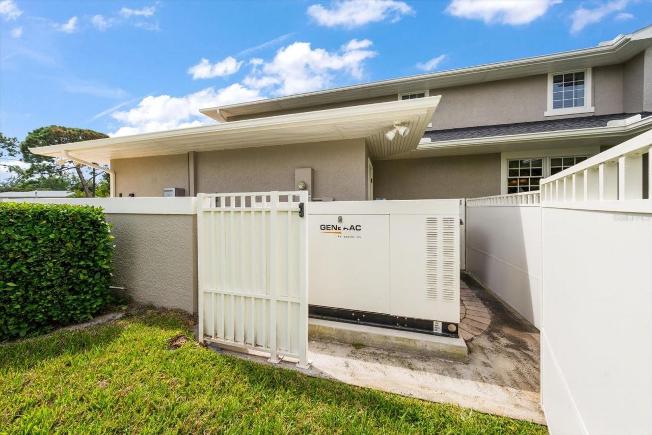 1205 Palm View Avenue, Belleair, FL 33756 Photo