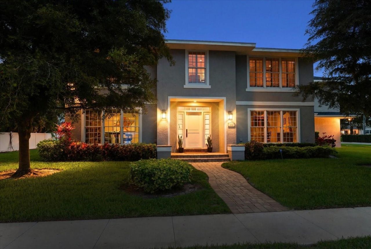 1205 Palm View Avenue, Belleair, FL 33756 Photo