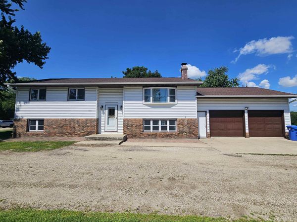 426 Ash Street, Fredericksburg, IA 50630