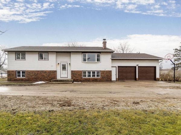 426 Ash Street , Fredericksburg, IA 50630