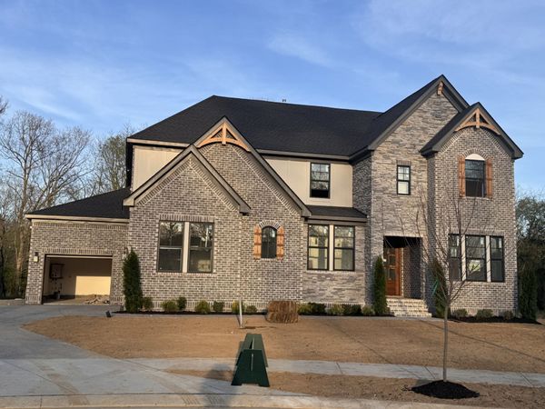 5924 Luke Court, Arrington, TN 37014