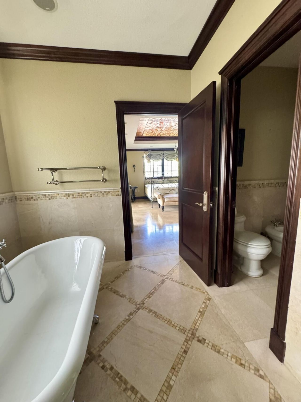 4501 SW 10th Street, Miami, FL 33134 Photo