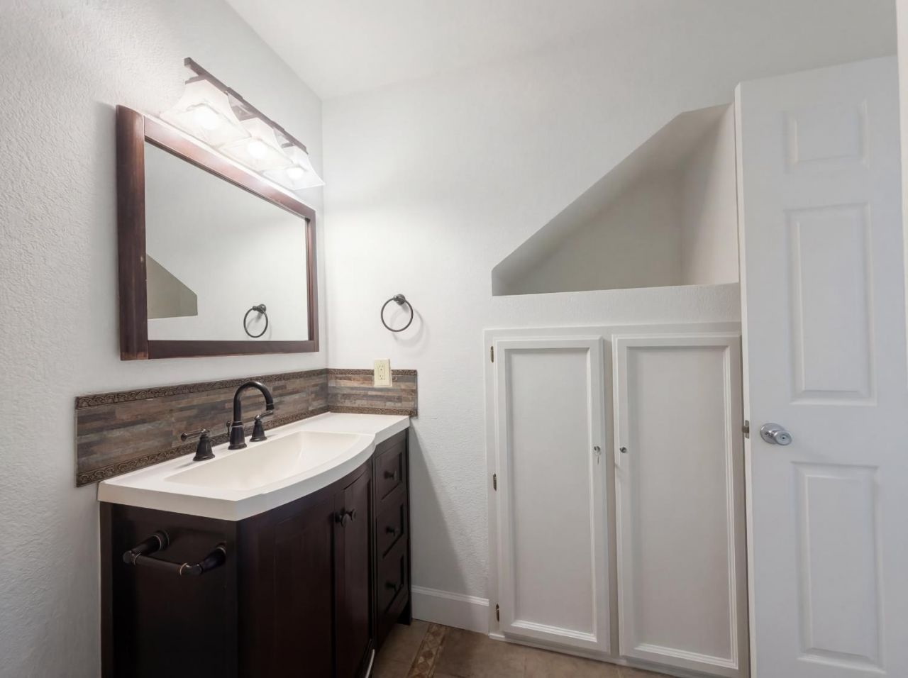 7117 Snowy Birch Way, Sacramento, CA 95823 Photo