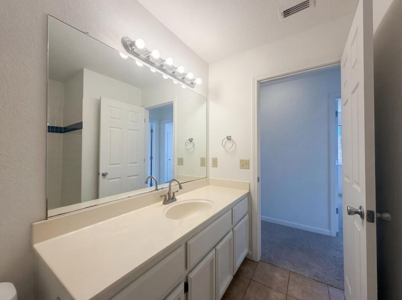 7117 Snowy Birch Way, Sacramento, CA 95823 Photo