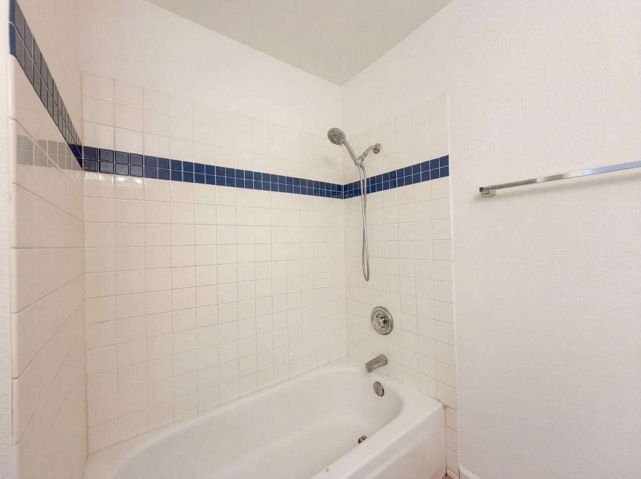 7117 Snowy Birch Way, Sacramento, CA 95823 Photo