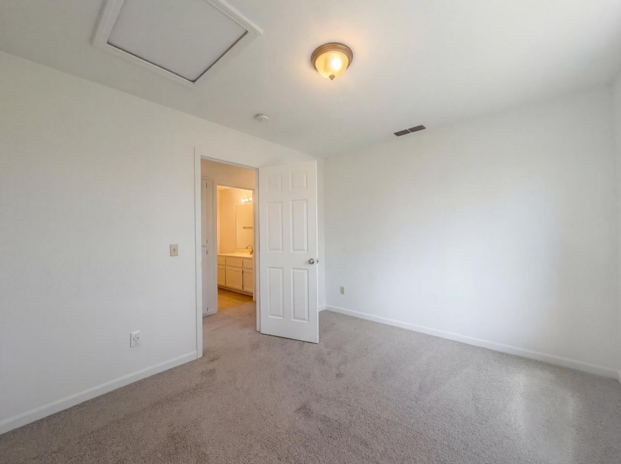 7117 Snowy Birch Way, Sacramento, CA 95823 Photo