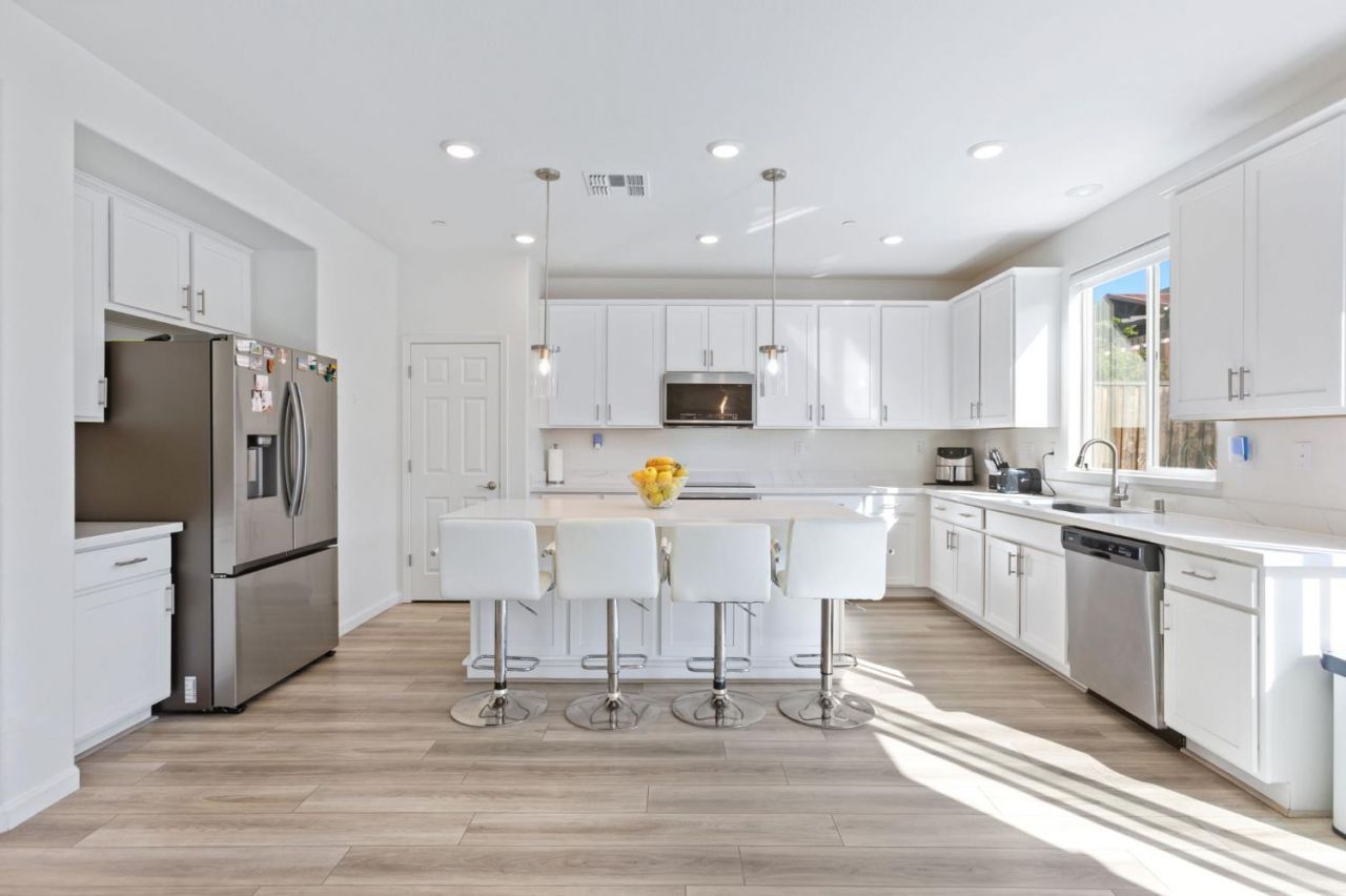 2051 Camden St, Hollister, CA 95023 Photo