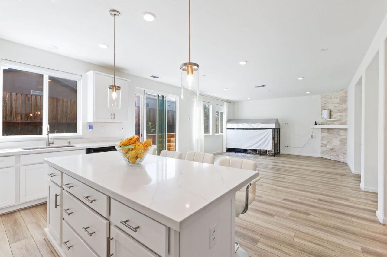 2051 Camden St, Hollister, CA 95023 Photo