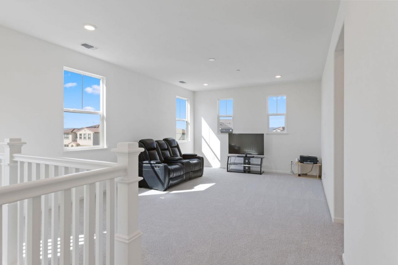 2051 Camden St, Hollister, CA 95023 Photo