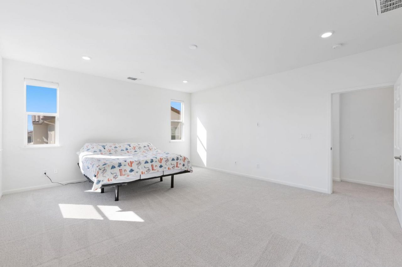 2051 Camden St, Hollister, CA 95023 Photo