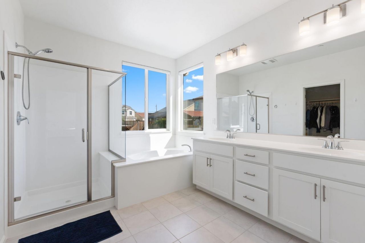 2051 Camden St, Hollister, CA 95023 Photo