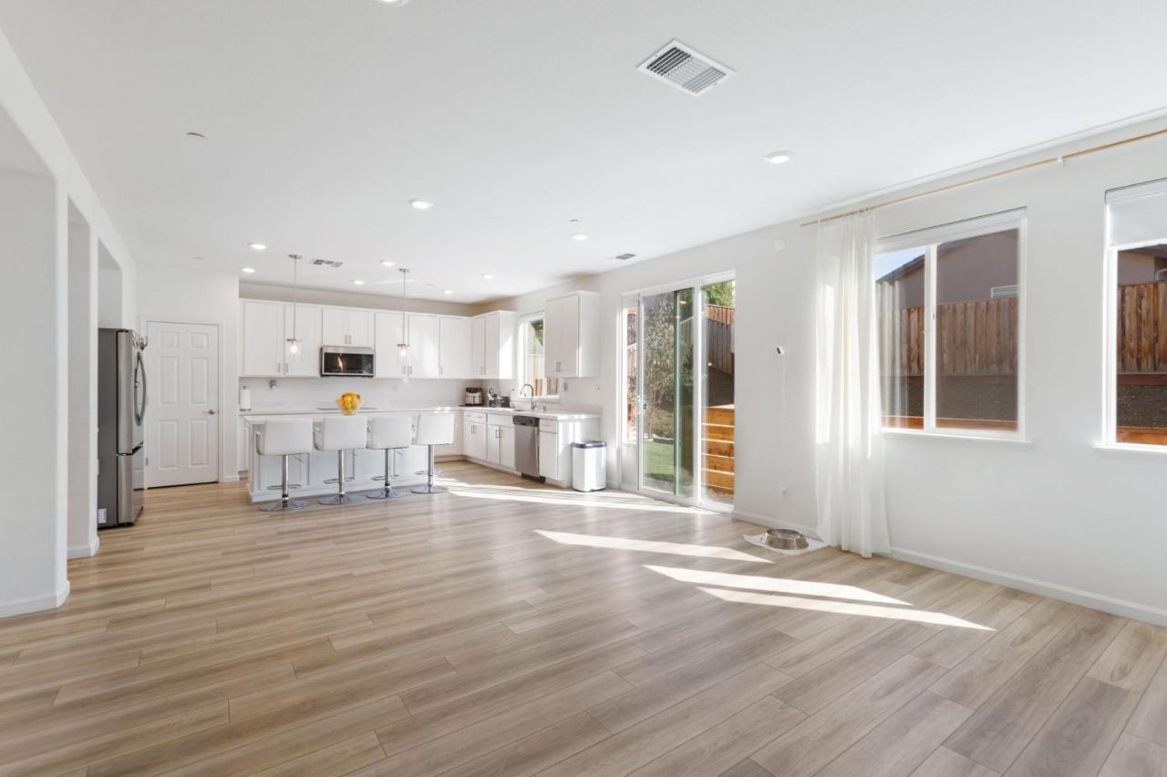 2051 Camden St, Hollister, CA 95023 Photo