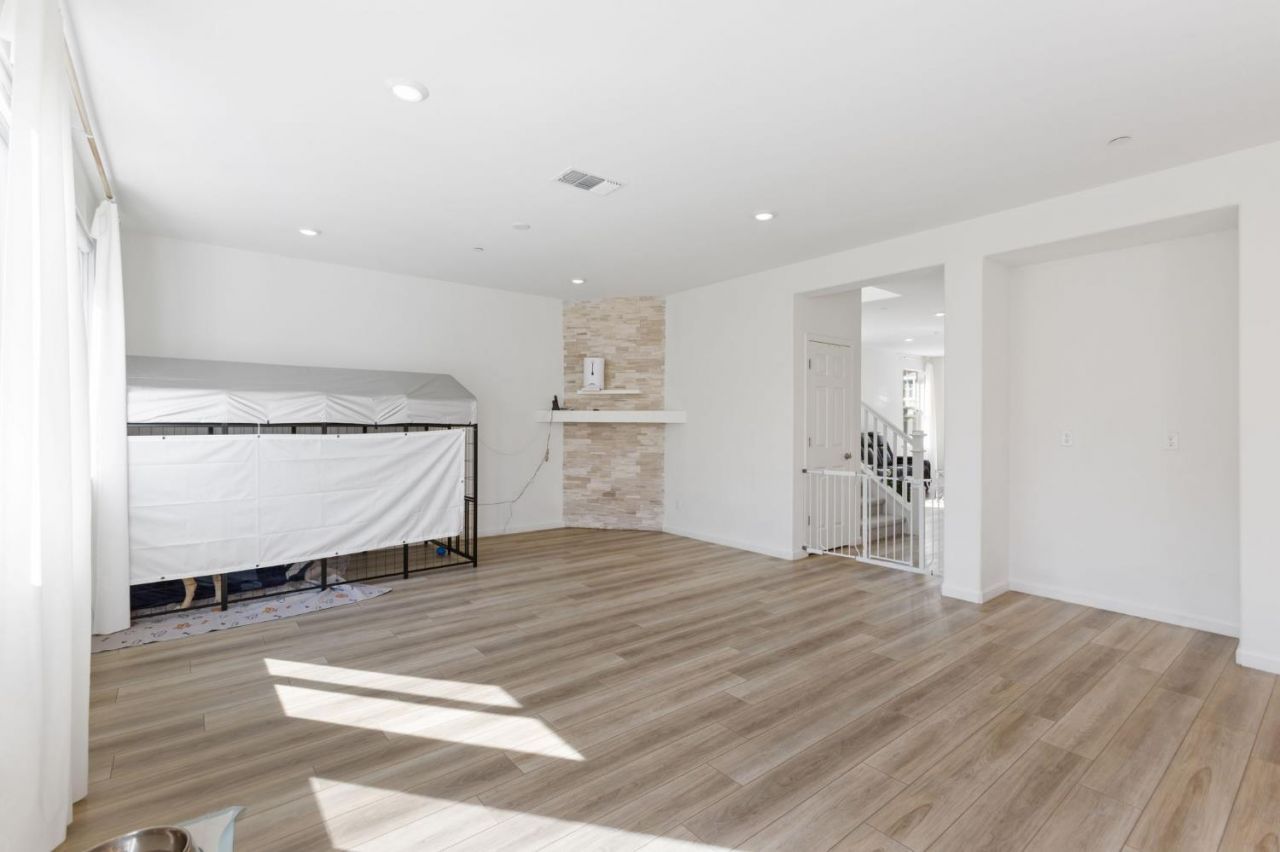 2051 Camden St, Hollister, CA 95023 Photo