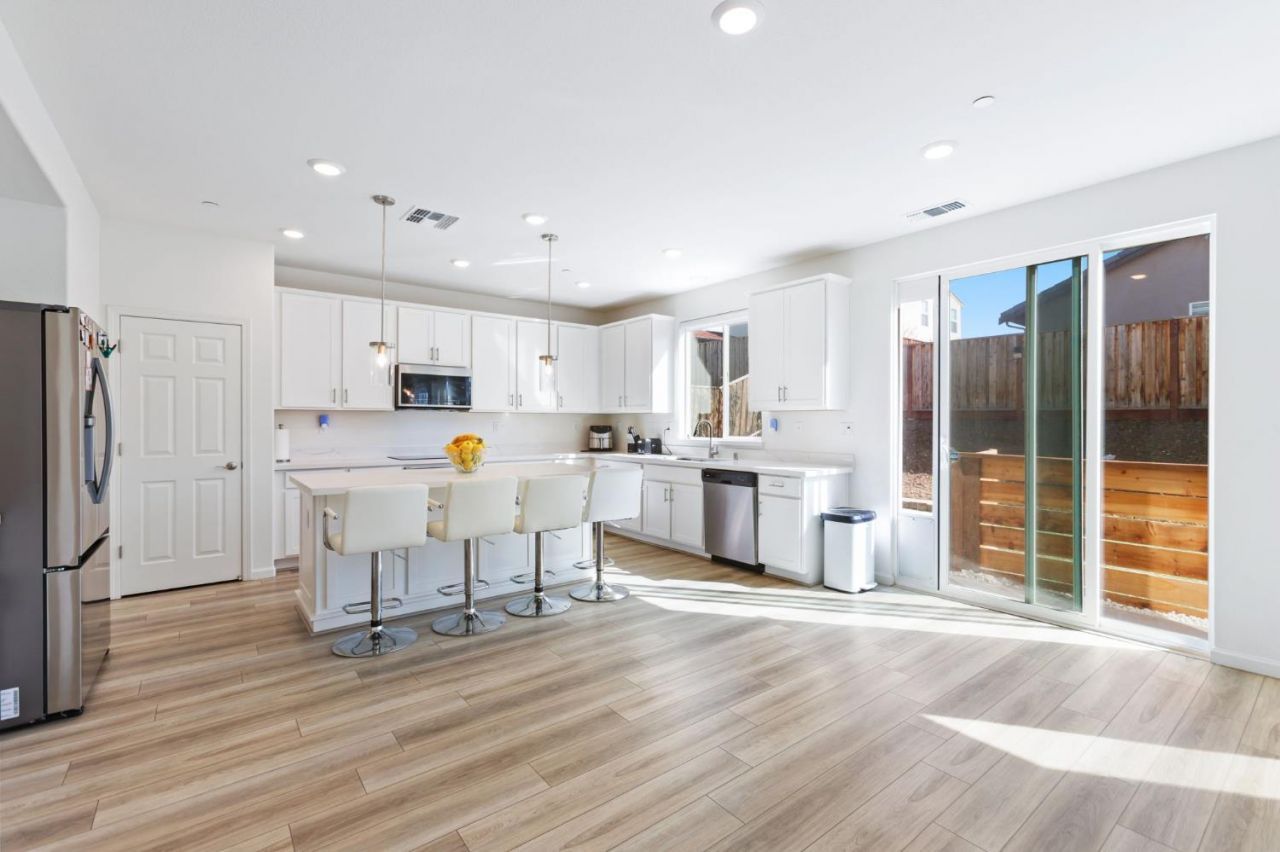 2051 Camden St, Hollister, CA 95023 Photo