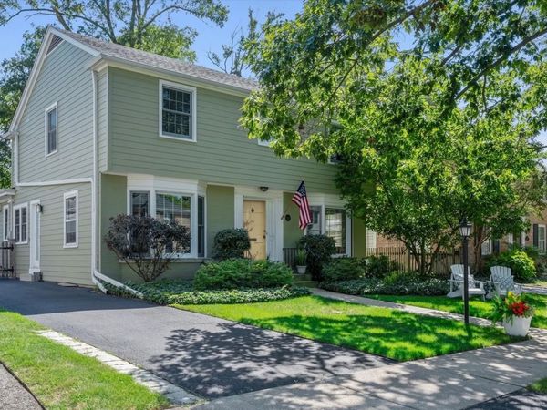 2121 Greenwood Avenue , Wilmette, IL 60091