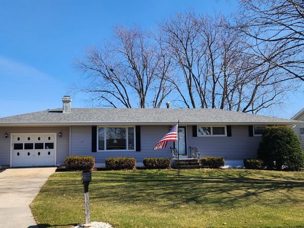 907 Obrien Street , Harvard, IL 60033