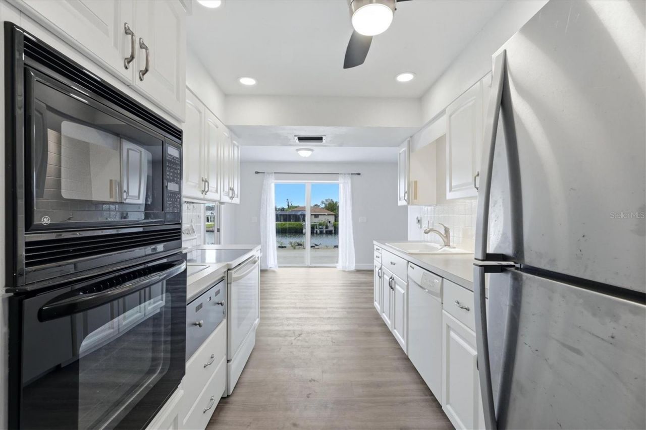 58 Windsor Drive , Englewood, FL 34223 Photo