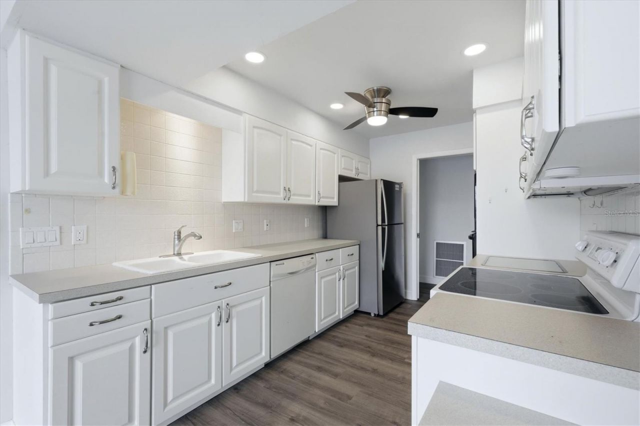 58 Windsor Drive , Englewood, FL 34223 Photo