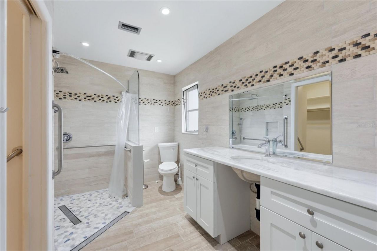 58 Windsor Drive , Englewood, FL 34223 Photo