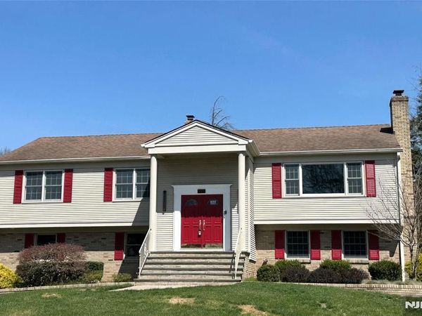 850 Ridgewood Avenue, ORADELL, NJ 07649