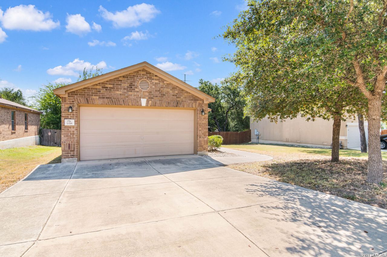 938 Spello Circle, San Antonio, TX 78253 Main Photo