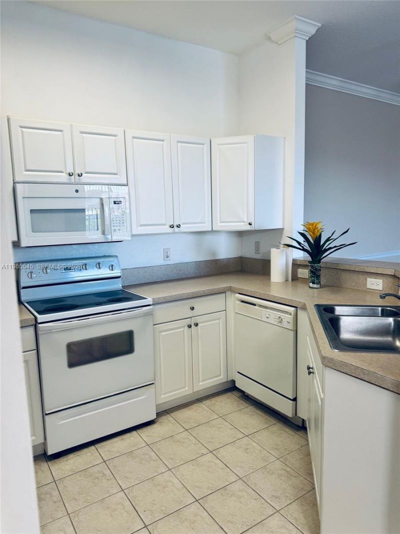 4702 SW 160th Ave, Unit 337, Miramar, FL 33027 Photo