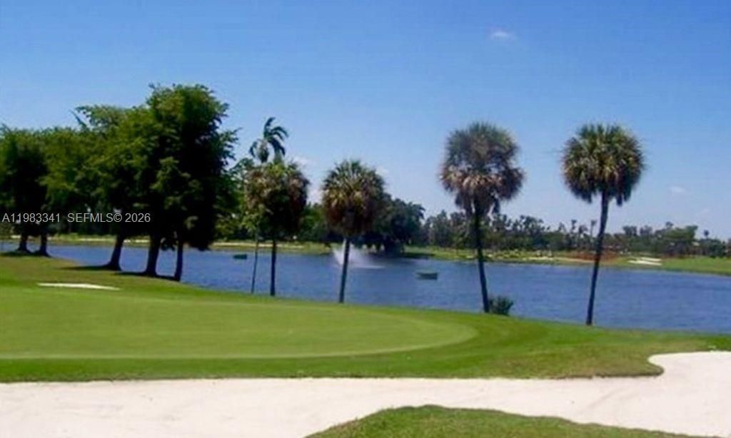 1000 E Saint Charles Pl, Unit 519, Pembroke Pines, FL 33026 Photo