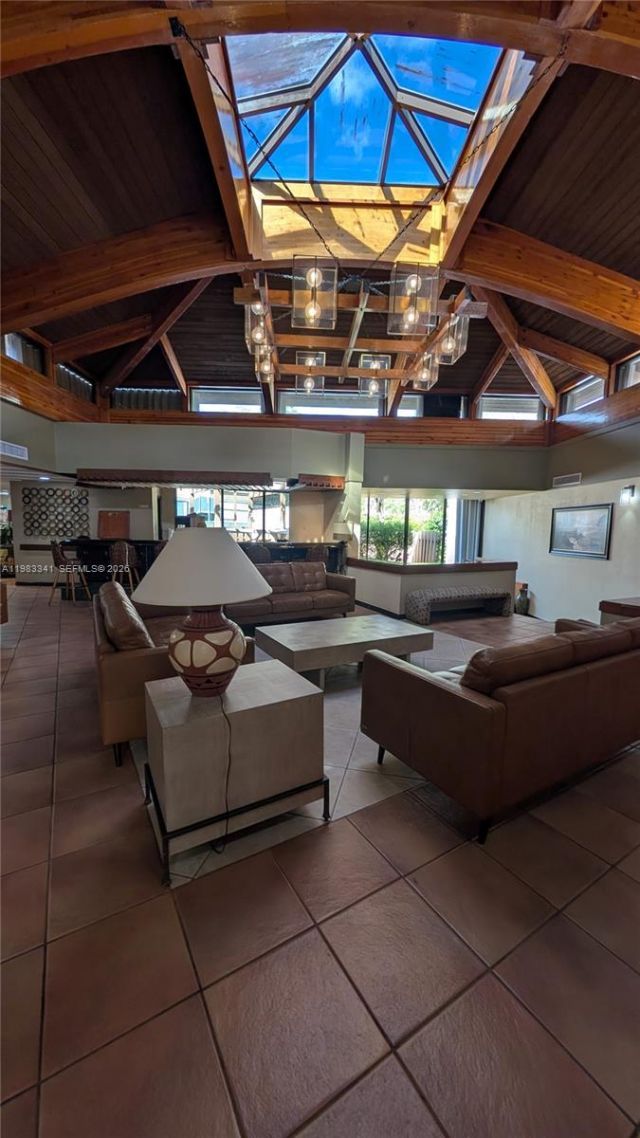 1000 E Saint Charles Pl, Unit 519, Pembroke Pines, FL 33026 Photo