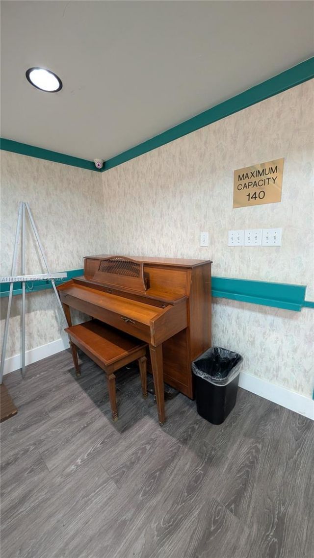 1000 E Saint Charles Pl, Unit 519, Pembroke Pines, FL 33026 Photo