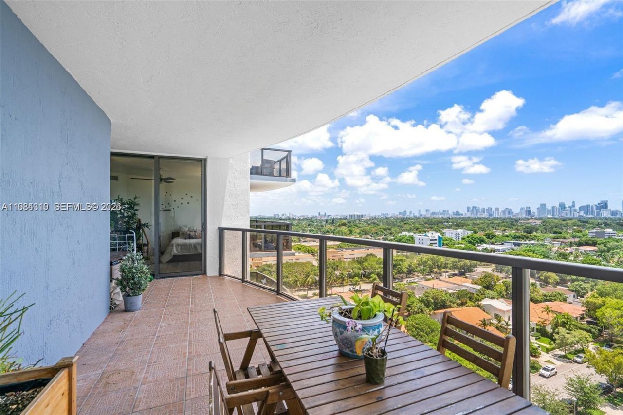 2301 SW 27th Ave , Unit 1203, Miami, FL 33145 Photo