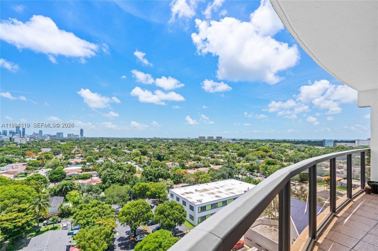 2301 SW 27th Ave , Unit 1203, Miami, FL 33145 Photo