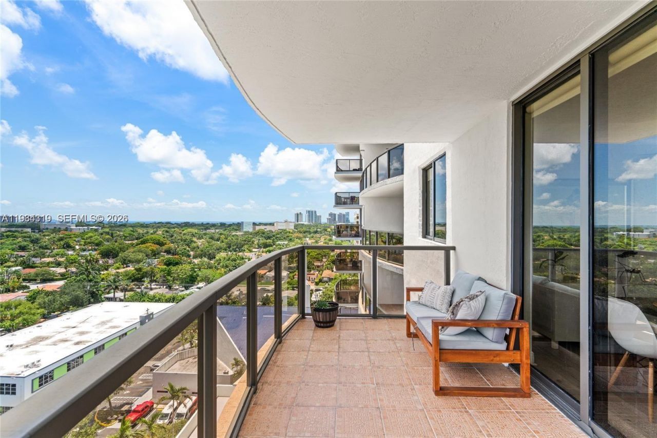 2301 SW 27th Ave , Unit 1203, Miami, FL 33145 Photo