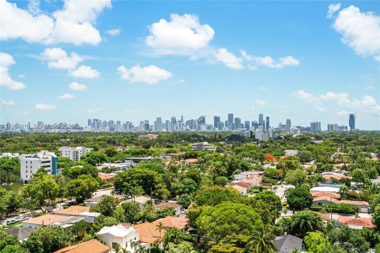 2301 SW 27th Ave , Unit 1203, Miami, FL 33145 Photo