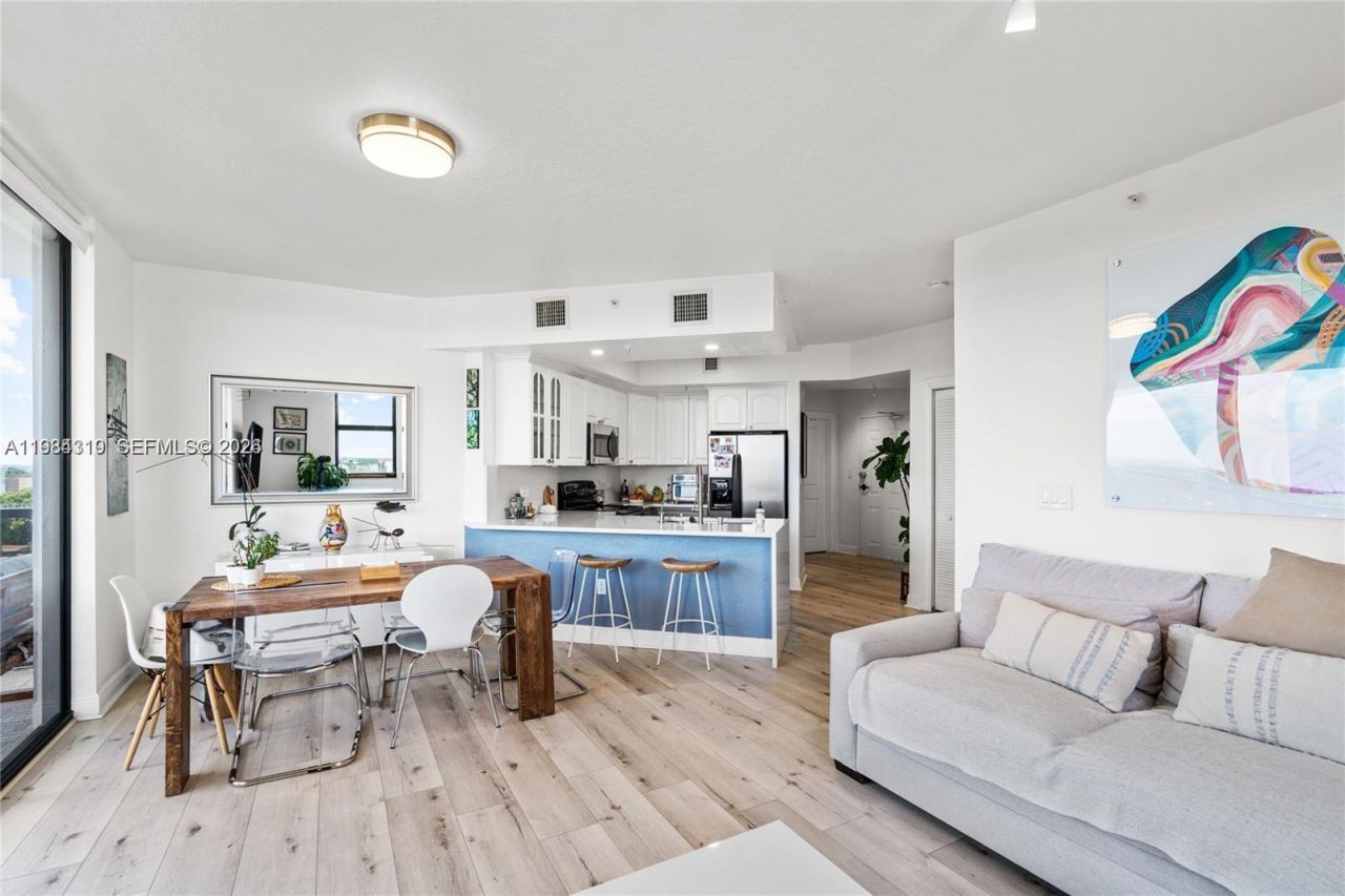 2301 SW 27th Ave , Unit 1203, Miami, FL 33145 Photo