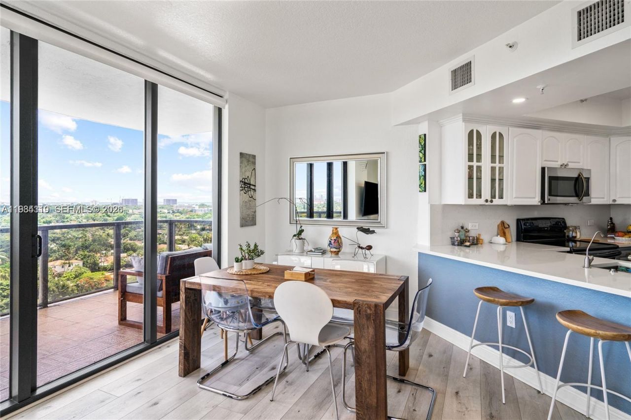 2301 SW 27th Ave , Unit 1203, Miami, FL 33145 Photo