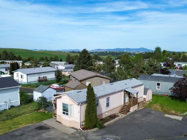 255 NW Golden Hills Dr., Unit 38, Pullman, WA 99163