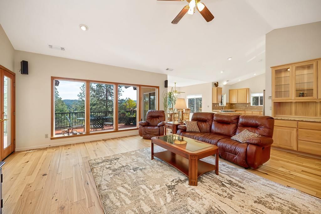 2065 Hotchkiss Ct, Cool, CA 95614 Photo