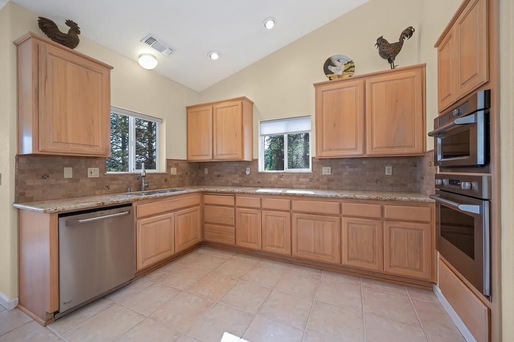 2065 Hotchkiss Ct, Cool, CA 95614 Photo