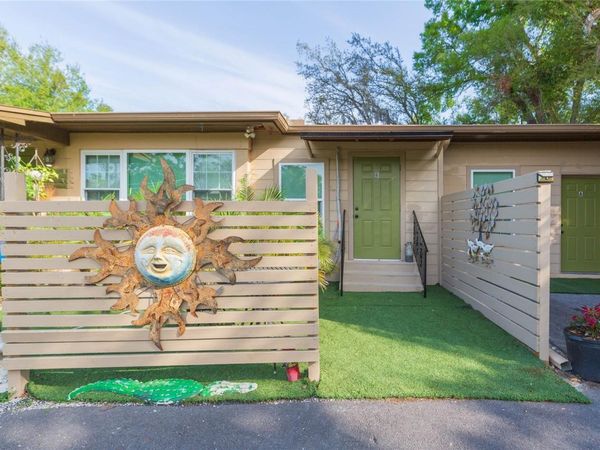 4906 RIVERHILLS DRIVE, Unit B, TAMPA, FL 33613