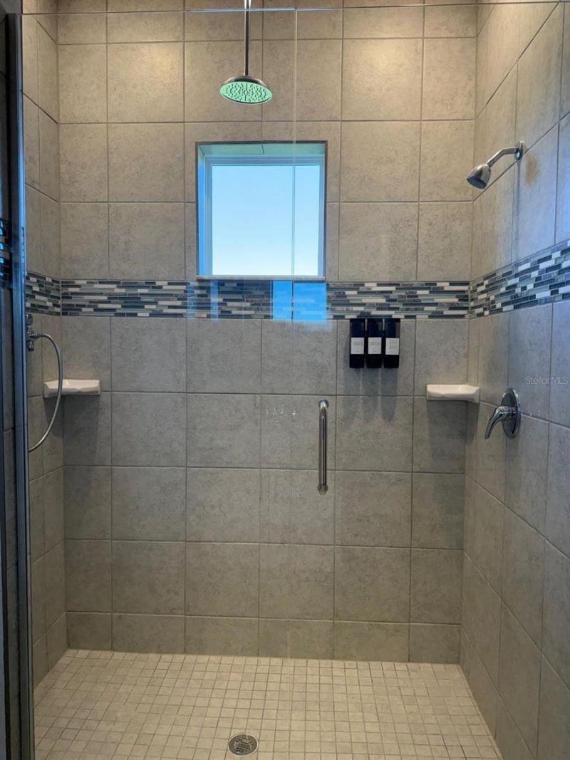 2217 Citrus Breeze Drive , Bradenton, FL 34208 Photo