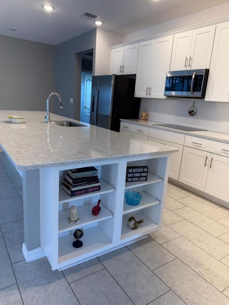 2217 Citrus Breeze Drive , Bradenton, FL 34208 Photo